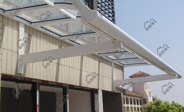 陽(yáng)臺(tái)窗戶遮陽(yáng)棚案例3 宣萱
